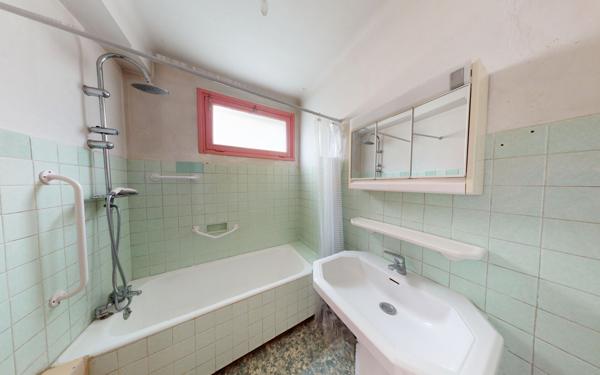 Appartement à vendre    3 pièces • 70,20 m2 Hyères