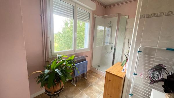 Maison à vendre 7 pièces proche LAC DE GUERLEDAN (22)