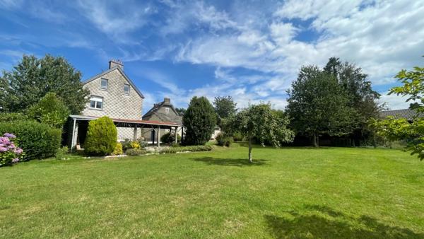 Maison à vendre 7 pièces proche LAC DE GUERLEDAN (22)