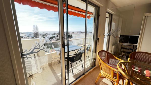 Appartement Royan 1 pièce rénové vue mer