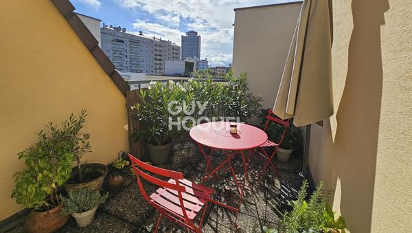Appartement lumineux avec balcon et vue dégagée - À deux pas du centre-ville