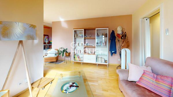 Appartement lumineux avec balcon et vue dégagée - À deux pas du centre-ville