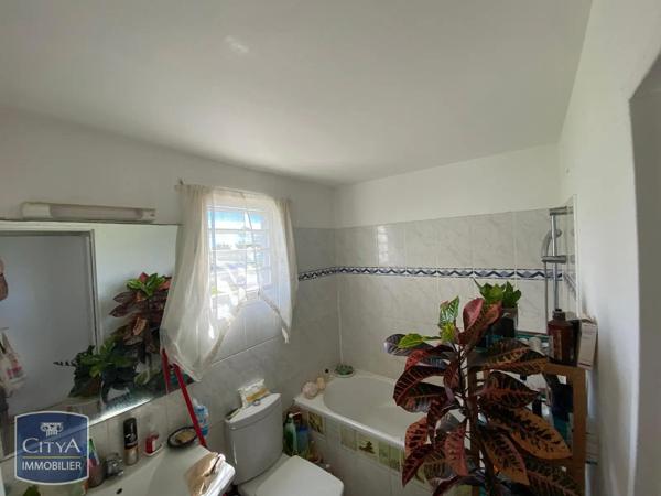 Appartement à vendre 2 pièces 40m² Sainte-Marie (97438)