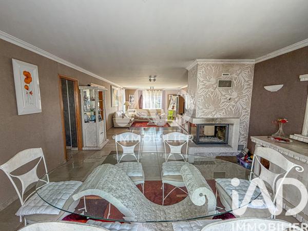 Maison à vendre 9 pièces 273 m² Pézarches