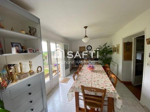 Maison de village sur un terrain clos de 1071 m²