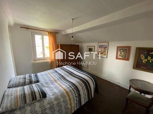 Maison de village sur un terrain clos de 1071 m²