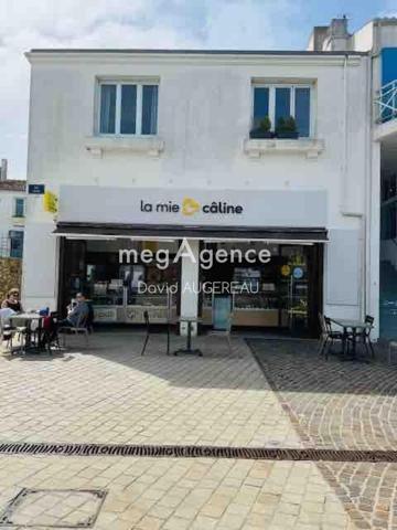Local Commercial à L' ILE-D'YEU, 85350 - 4 pièces 217m²
