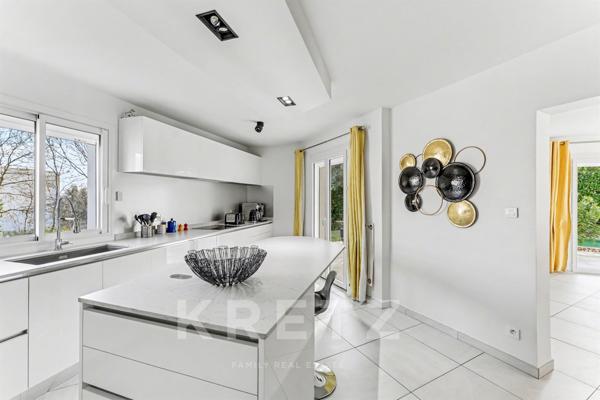 Maison d’architecte 220m2, terrain 1100m2, aux portes de Toulouse