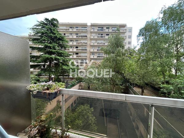 Appartement Paris 1 pièce(s) 27 m2