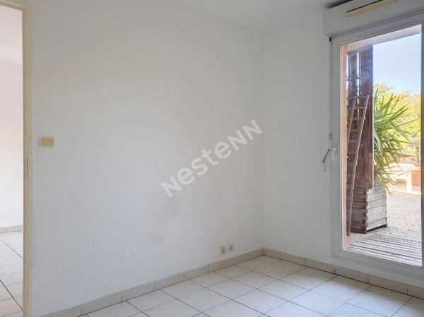 T2 + PARKING PRIVE - VIEUX VILLAGE VITROLLES