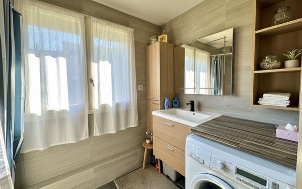 Appartement à vendre    3 pièces • 51,54 m2 Cran-Gevrier