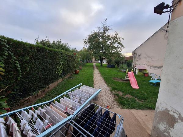 Charmante Maison à Vendre à Verdun Ciel - 5 pièces avec jardin !