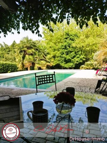 Maison à vendre 8 pièces de 245 m²