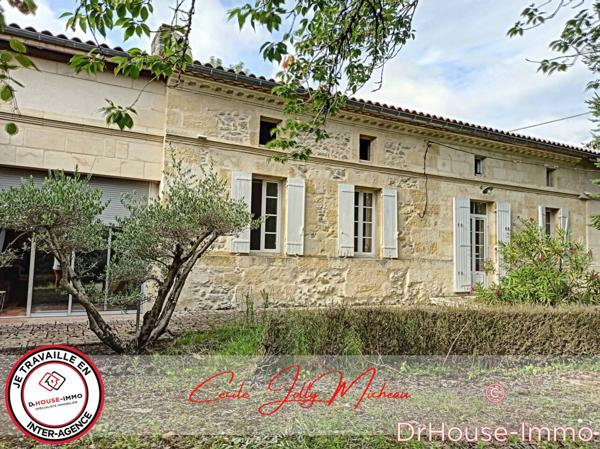 Maison à vendre 8 pièces de 245 m²