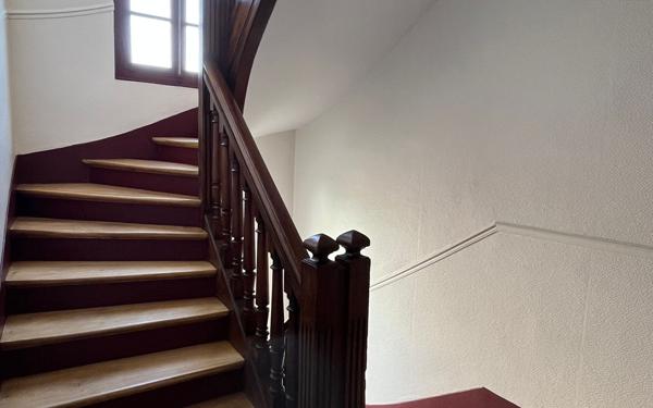 Appartement à vendre    2 pièces • 33,58 m2 Montreuil