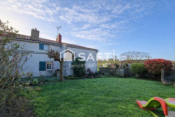 Maison de charme avec dépendances et grand terrain