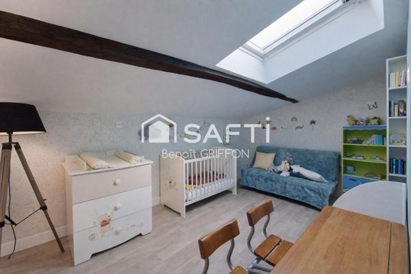 Maison de charme avec dépendances et grand terrain