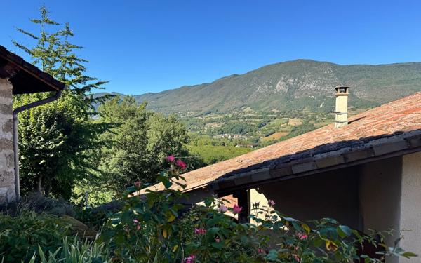 Maison à vendre    5 pièces •  Saint-Jean-en-Royans