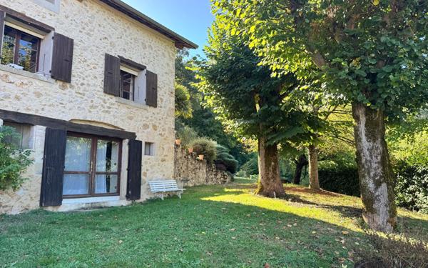 Maison à vendre    5 pièces •  Saint-Jean-en-Royans