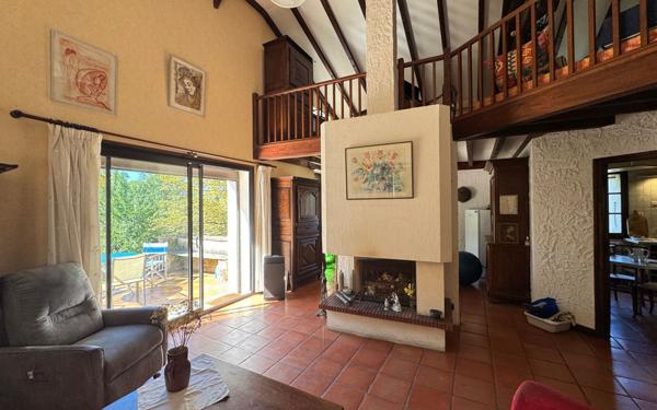 Maison à vendre    5 pièces •  Saint-Jean-en-Royans