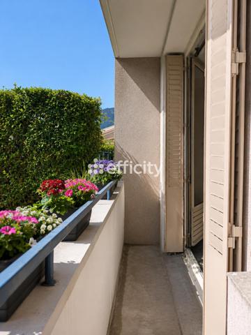 Appartement
         2 pièces
        - 37 m² Exclusivité 72 500 € *