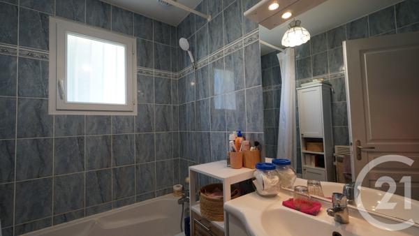 Maison à vendre  4 pièces - 82 m 2   SAUJON  - 17