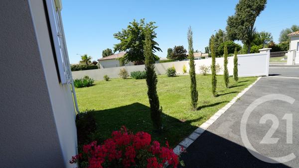 Maison à vendre  4 pièces - 82 m 2   SAUJON  - 17