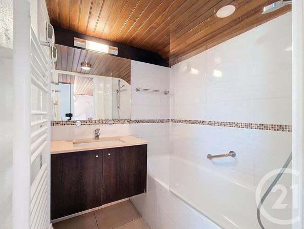 Appartement F3 à vendre  3 pièces - 48,59 m 2   ARCACHON  - 33