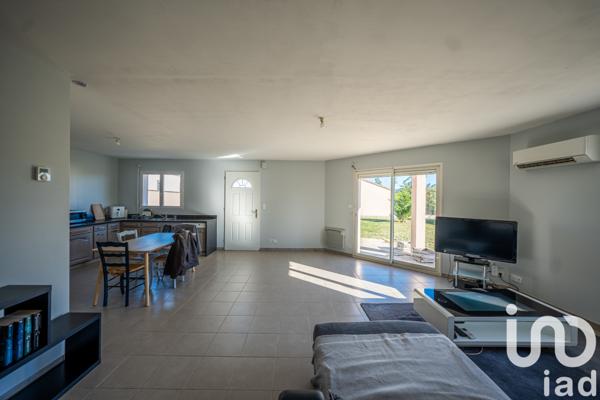 Maison à vendre 4 pièces 90 m² Saint-Étienne-de-Fontbellon