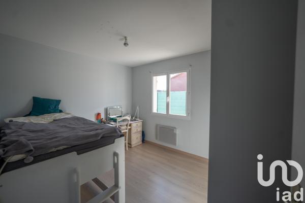 Maison à vendre 4 pièces 90 m² Saint-Étienne-de-Fontbellon