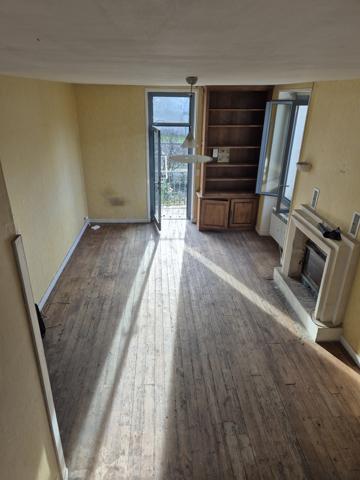 Lisle (24350) DORDOGNE - PERIGUEUX - LISLE - MAISON 107 m² ET LOCAL COMMERCIAL - JARDIN CLOS ARBORE