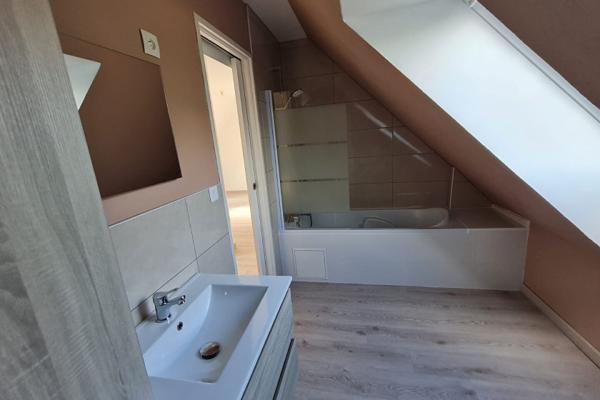 Maison à louer - 4 pièces - 121 m² JOSSELIN (56120)