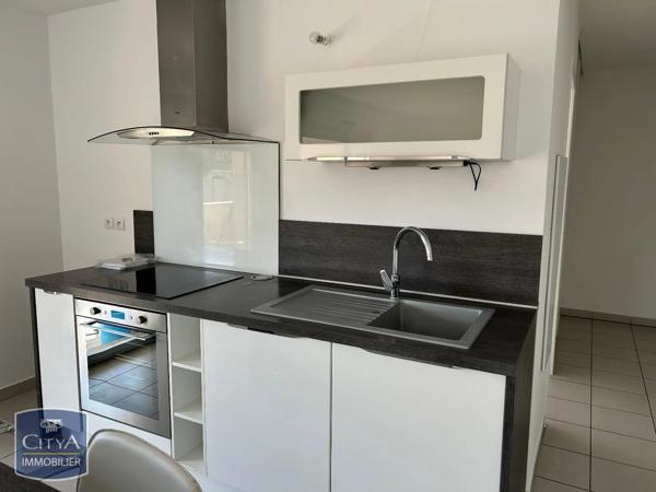Appartement à louer 4 pièces 79.14m² Orange (84100)