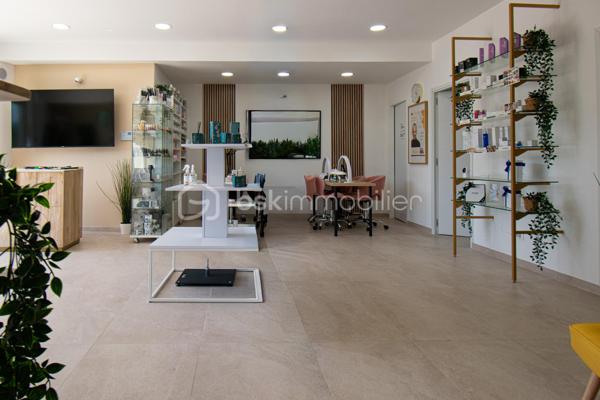 Local d'activités de 172 m²