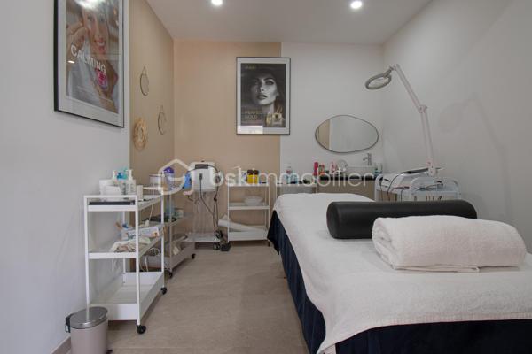 Local d'activités de 172 m²