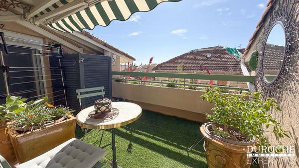 Orange - Appartement dernier étage 92 m² avec terrasse, parking et cave – 3 chambres