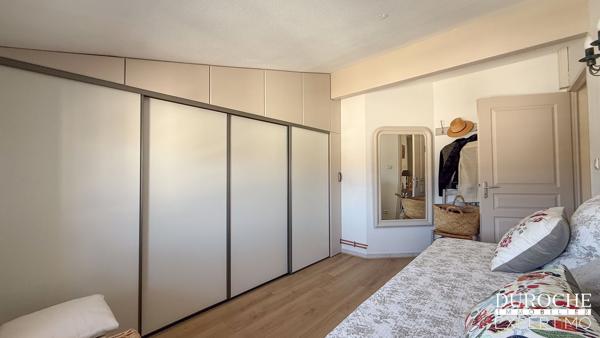 Orange - Appartement dernier étage 92 m² avec terrasse, parking et cave – 3 chambres