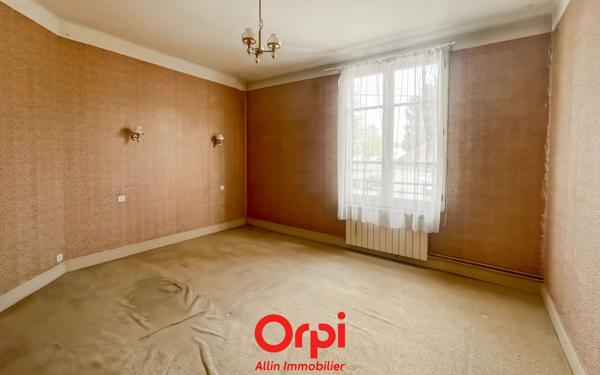 Maison à vendre    4 pièces •  Cosne-d'Allier