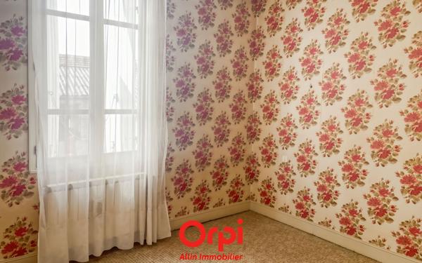Maison à vendre    4 pièces •  Cosne-d'Allier