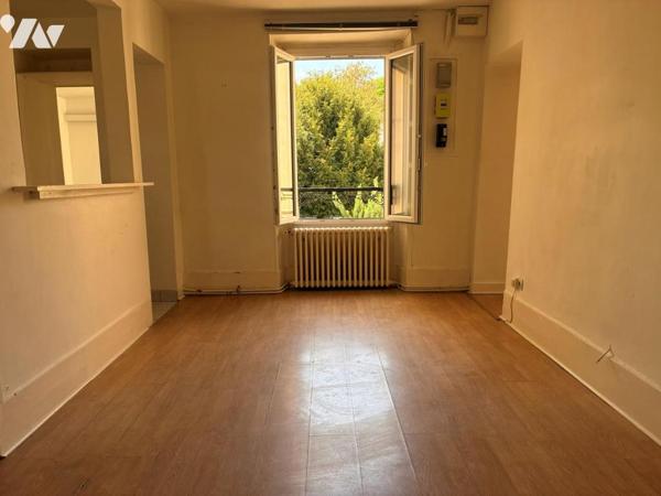 Appartement avec jardin privatif.