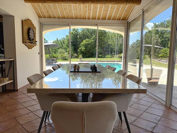 Magnifique maison sur plus de 5000m2 avec piscine