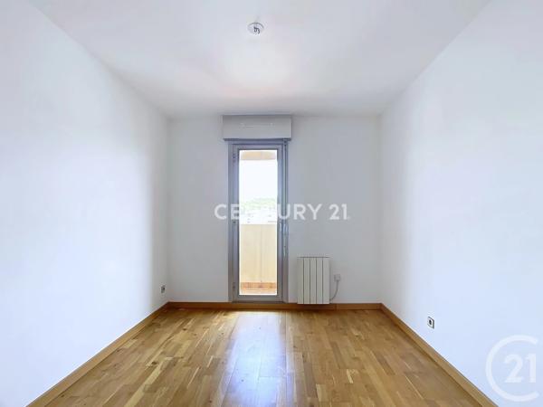 Appartement F4 à vendre  4 pièces - 98,71 m 2   AUBAGNE  - 13