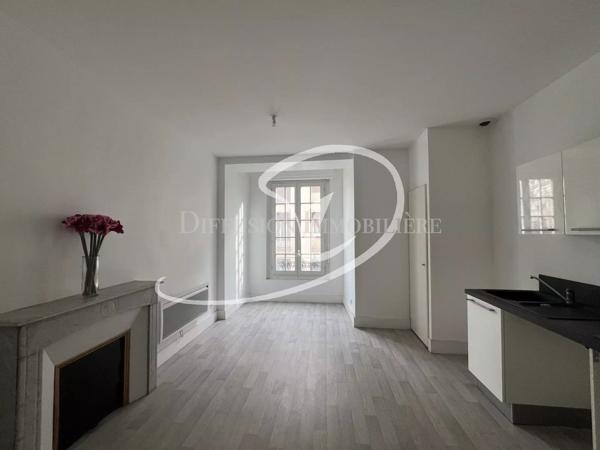 Appartement  - 2 pièces  - 41.95 m² -  305 000 € - À vendre