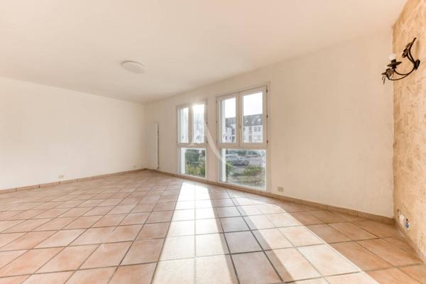 Appartement Pontault Combault 2 pièce(s) 46.9 m2