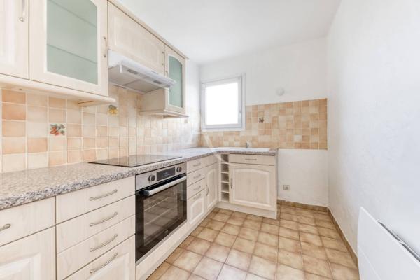 Appartement Pontault Combault 2 pièce(s) 46.9 m2