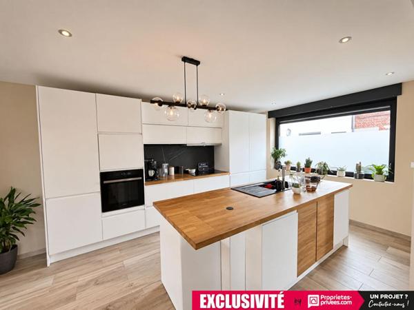 Semi Individuelle - 5 chambres - cave - jardin - garage -130 m2