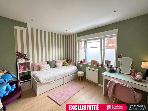 Semi Individuelle - 5 chambres - cave - jardin - garage -130 m2