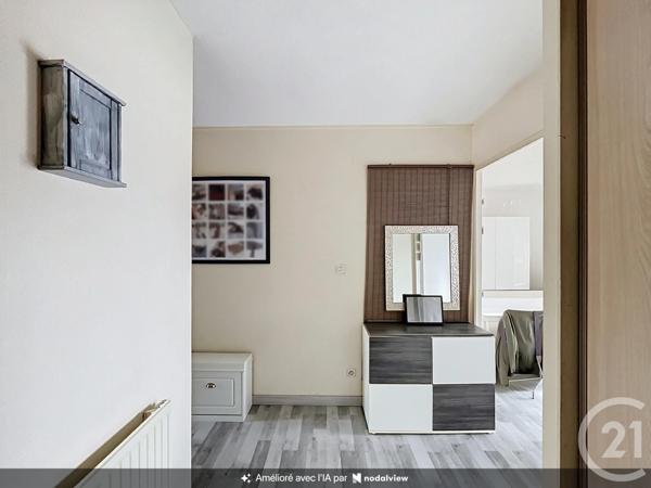 Appartement à vendre  3 pièces - 75 m 2   BRIGNAIS  - 69
