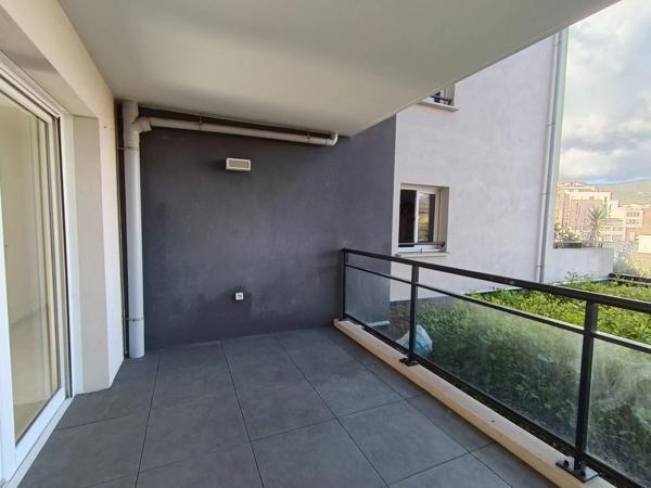 Location Appartement 3 pièces 65 m2 à Ajaccio