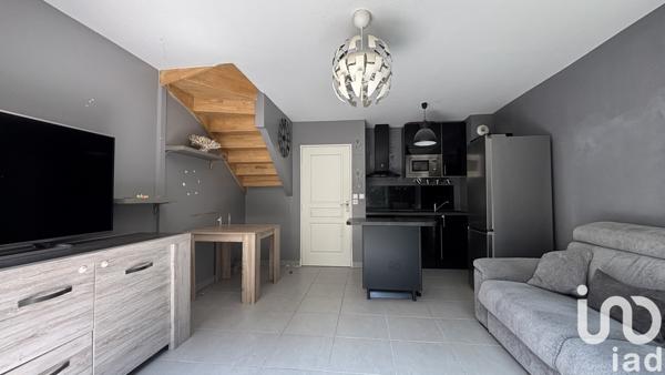 House for sale 3 rooms 53 m² Marseille 11